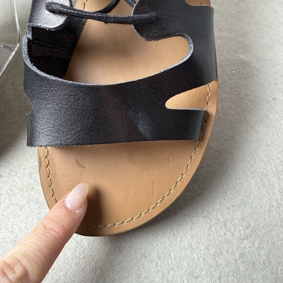 Gap Gladiator Sandals Black White Cutout Flat Heels Lace Up Womens Size 9 - Picture 8 of 8